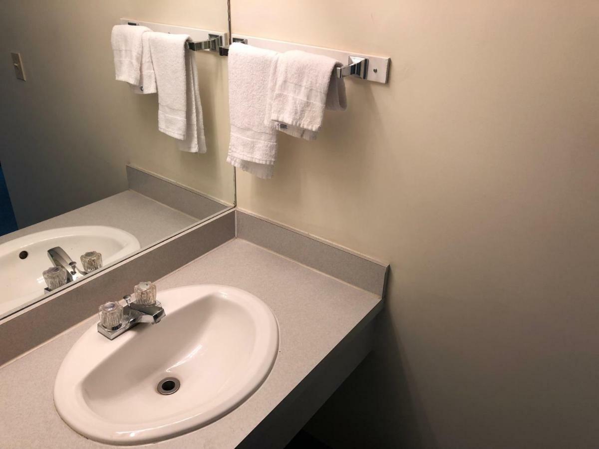 Westwind Motor Inn Drayton Valley Extérieur photo