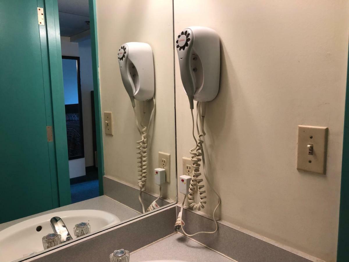 Westwind Motor Inn Drayton Valley Extérieur photo